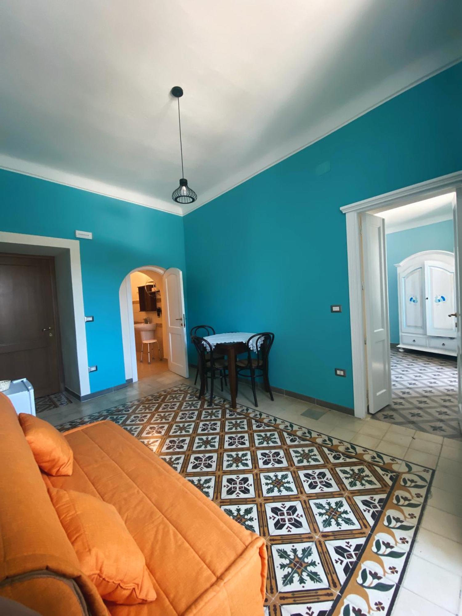 Tra I Due Ponti Hotell Bosa Exteriör bild
