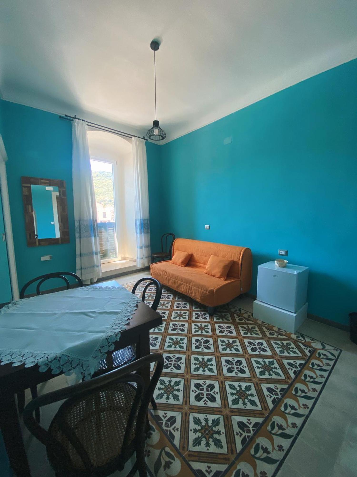 Tra I Due Ponti Hotell Bosa Exteriör bild