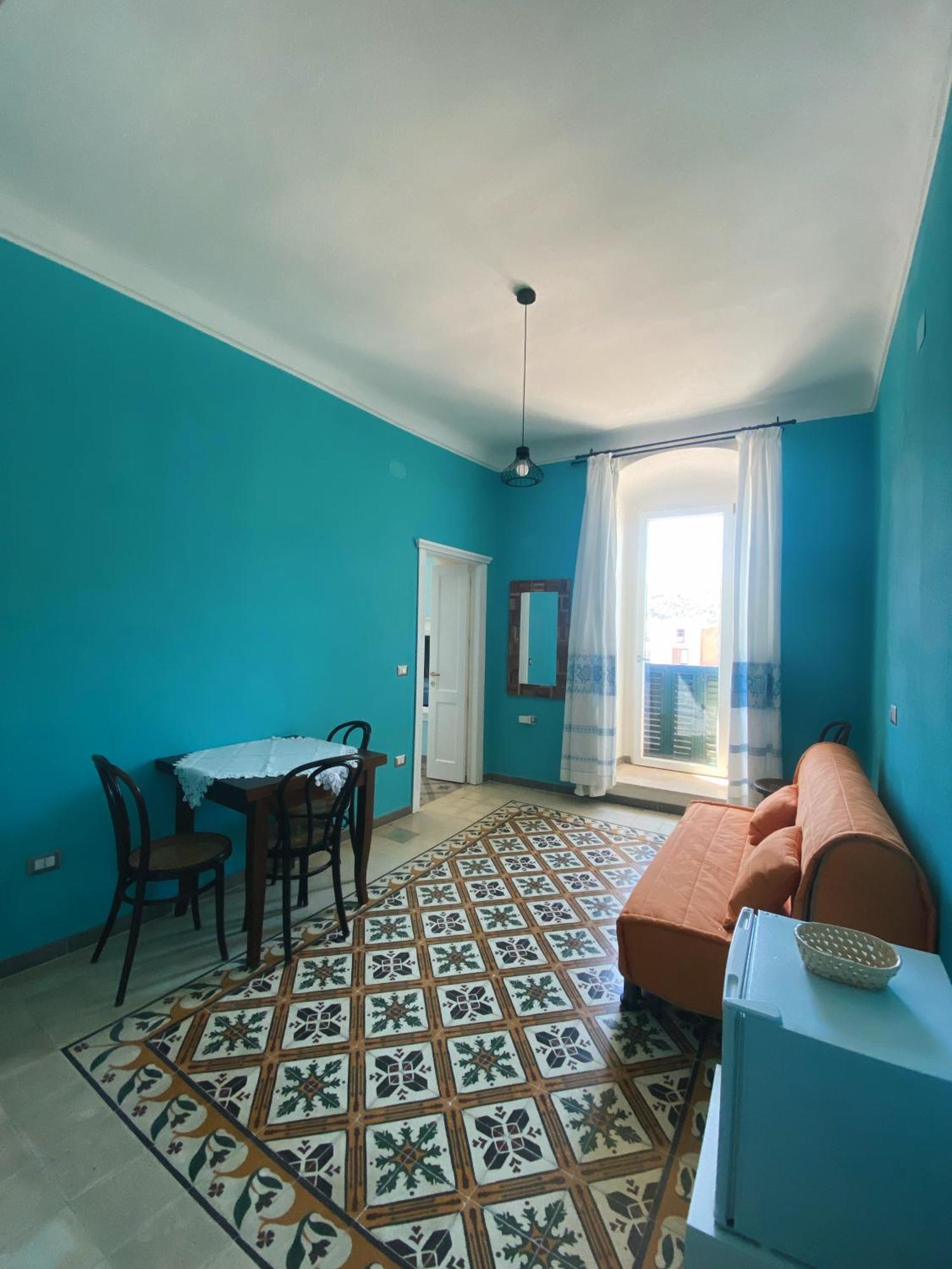 Tra I Due Ponti Hotell Bosa Exteriör bild